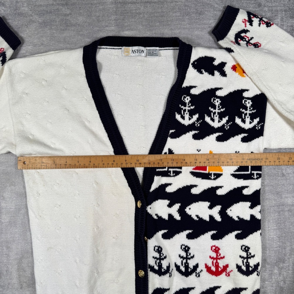 Vintage Nautical Cardigan Womens Medium White Navy Anchor Sailboat Coastal Knit - Picture 8 of 9